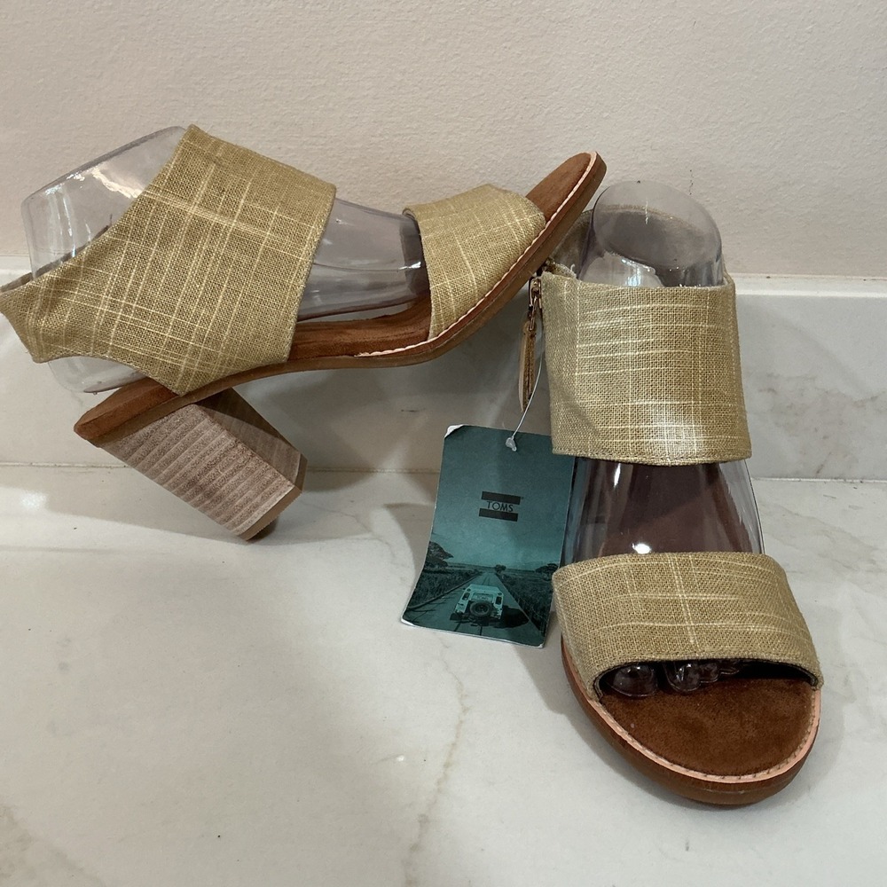 NWT  TOMS Majorca Cutout Women's Sandal, Champagne Metallic Foil Woven *READ*